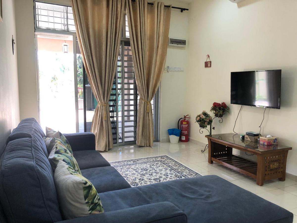 Magnolia 1 Homestay Kampung Kuala Besut Exterior foto